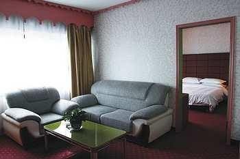 Urumqi Jingu Hotel Екстериор снимка