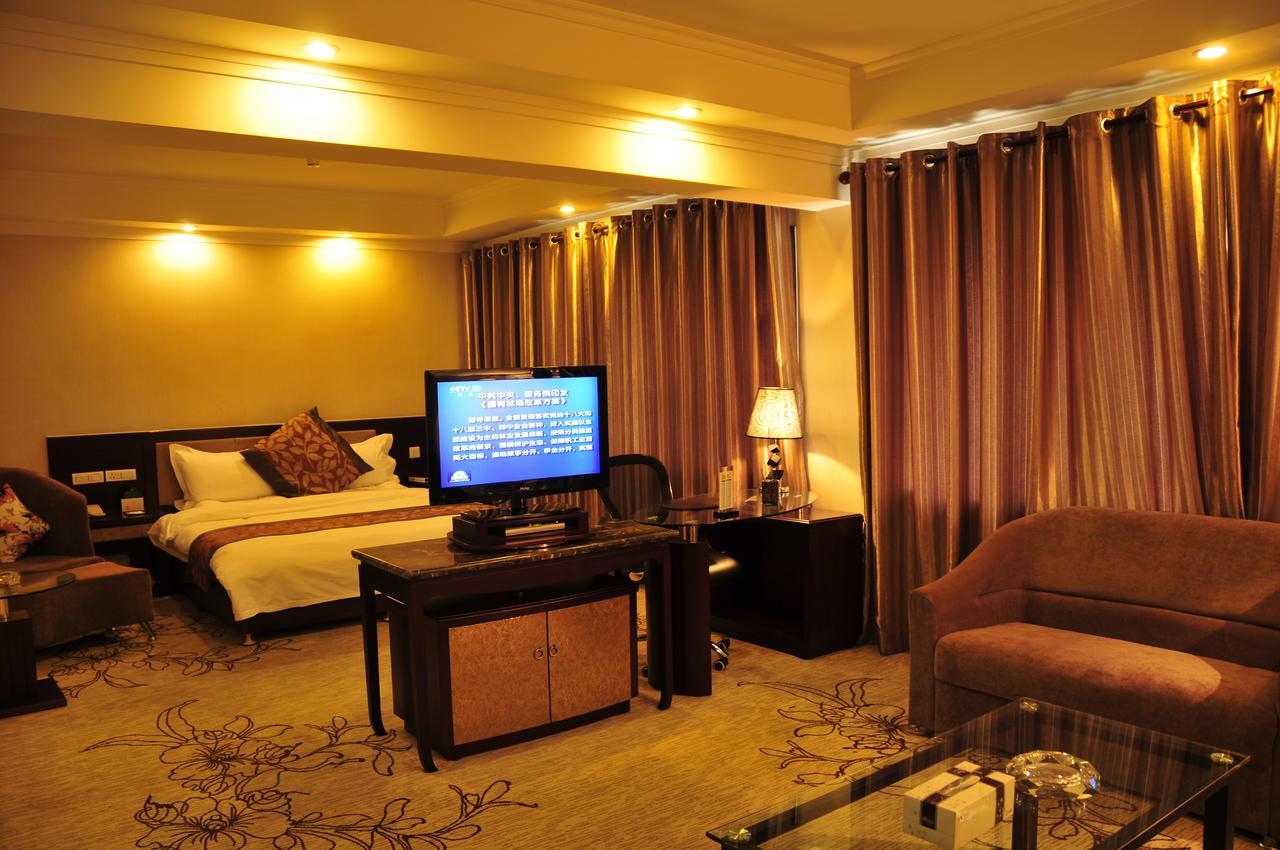 Urumqi Jingu Hotel Екстериор снимка